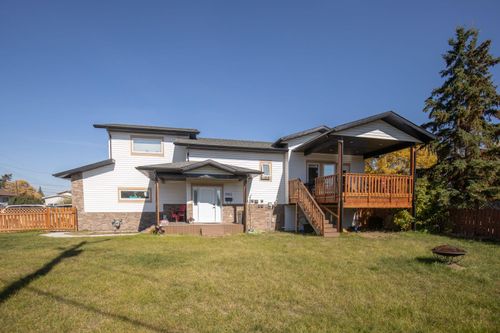 6913 59 Ave, Red Deer, AB, T4P1B5 | Card Image