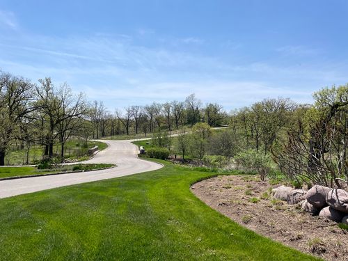 1511 W Longwood Dr, Bull Valley, IL, 60098-7948 | Card Image