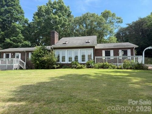 1764 Spurgeons Rd, Hickory, NC, 28602-9063 | Card Image