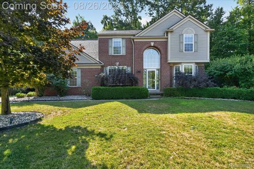 6350 Knob Hill Ct, Grand Blanc, MI, 48439-7460 | Card Image