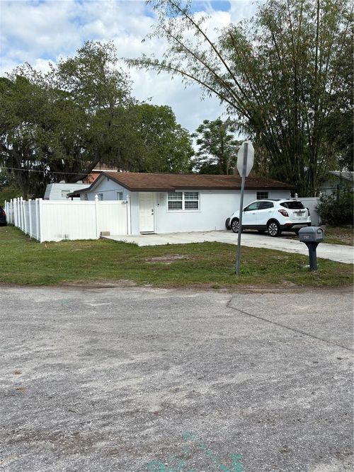 12502 Cambridge Ave, TAMPA, FL, 33624-4206 | Card Image