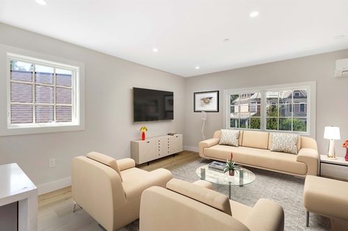 3-8 Crystal St, Melrose, MA, 02176-2706 | Card Image