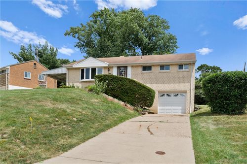 319 Saratoga Dr, Pleasant Hills, PA, 15236-4454 | Card Image