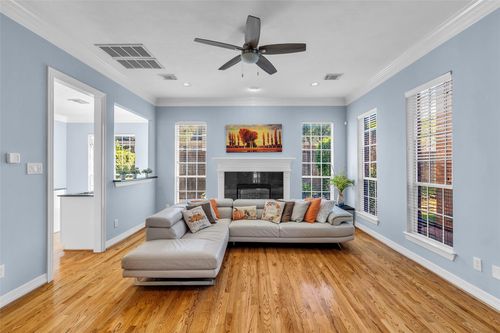 2819 Briarhurst Park, Houston, TX, 77057-5370 | Card Image