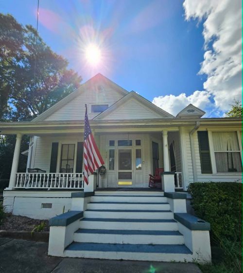 436 N Adams St, Quincy, FL, 32351-1712 | Card Image