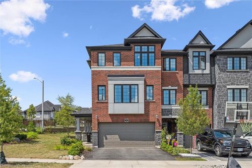3 Ridgemount St, Kitchener, ON, N2P0J2 | Card Image