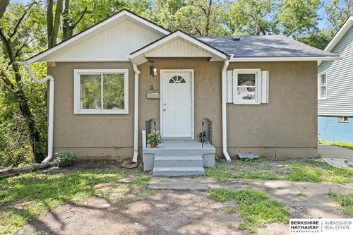 3701 Bedford Ave, Omaha, NE, 68111-3147 | Card Image