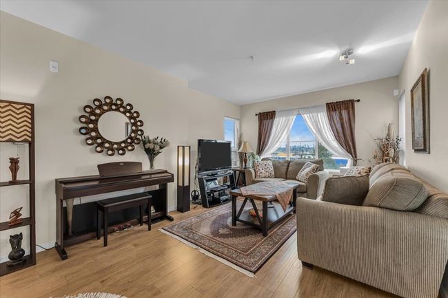 207 - 202 Lebleu St, Condo with 2 bedrooms, 2 bathrooms and 2 parking in Coquitlam BC | Image 7