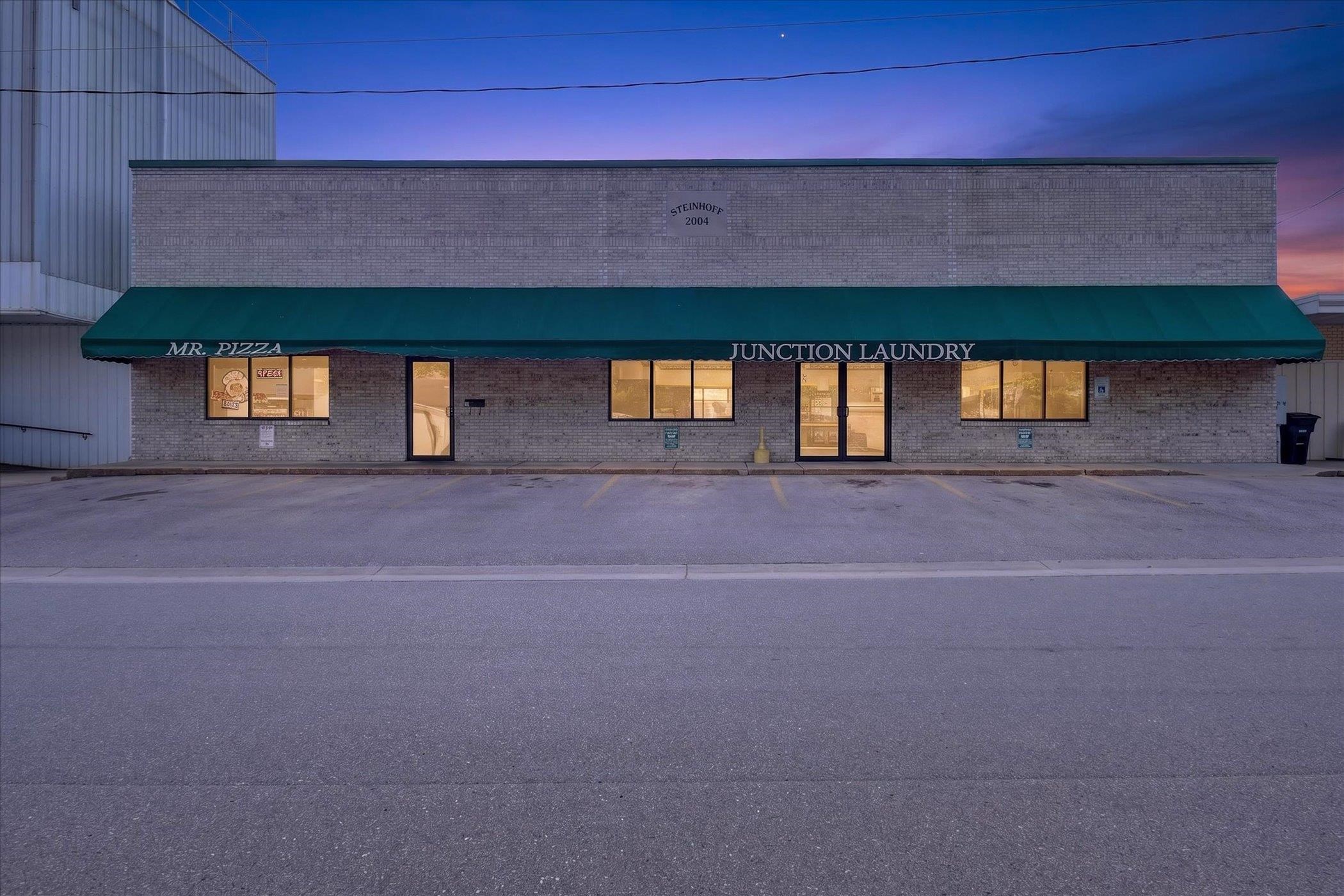 16 Front St, Milton, WI 53563