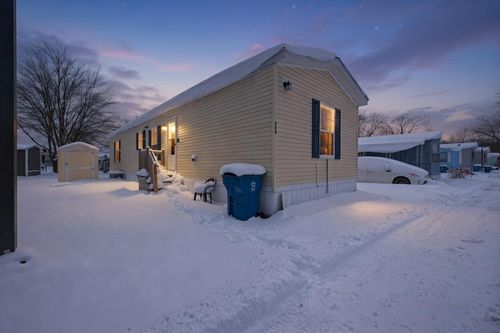 104-333 E Lakewood Boulevard, Holland Charter Township, MI, 49424 | Card Image