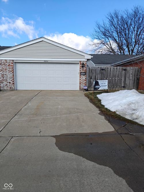 7642 Lancer Ln, Lawrence, IN, 46226-1328 | Card Image
