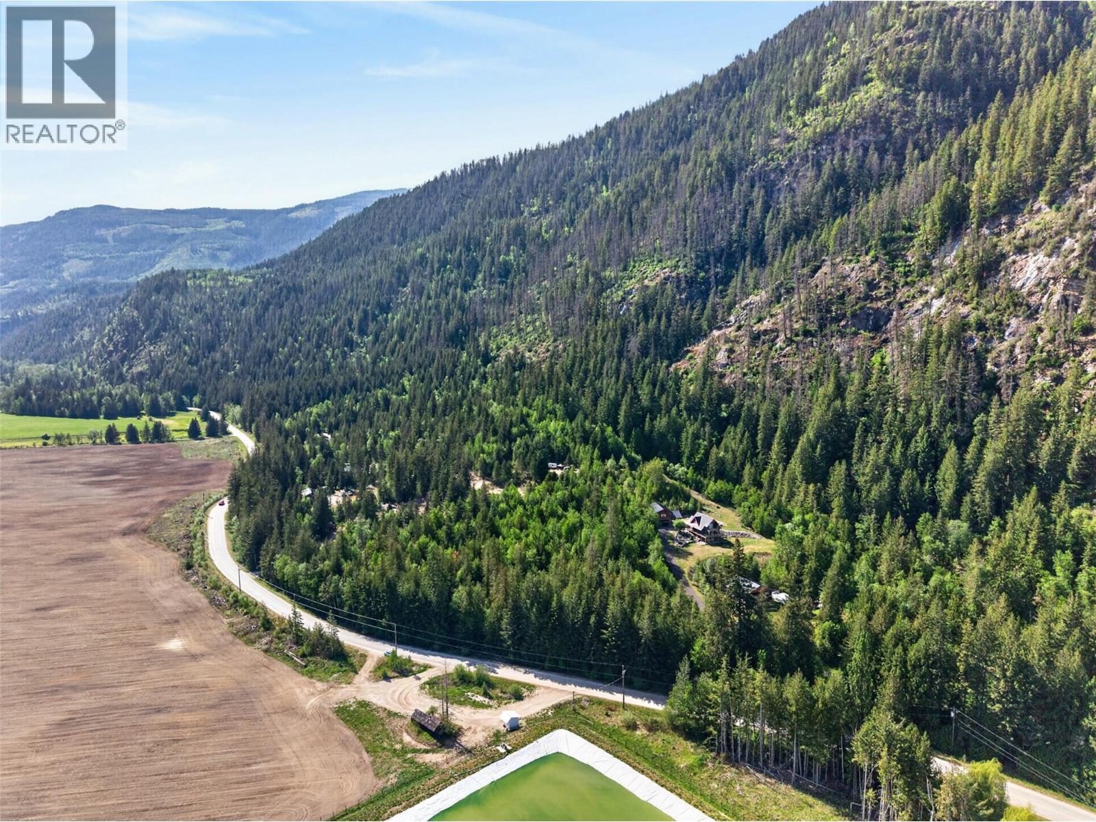 Land in Sicamous