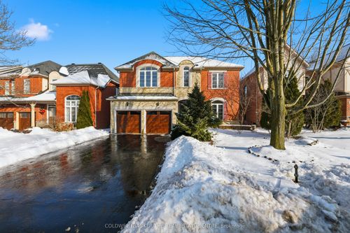 19 Deerhorn Cres, Aurora, ON, L4G6S4 | Card Image