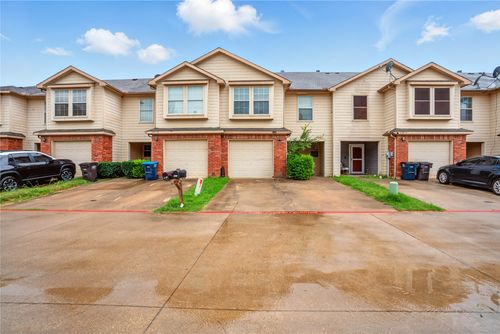 3913 Fernando Dr, Euless, TX, 76040-3448 | Card Image