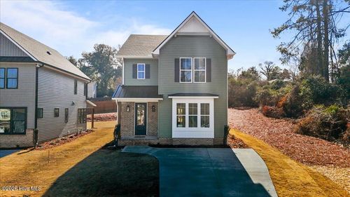 255 N Hale St, Southern Pines, NC, 28387-4007 | Card Image