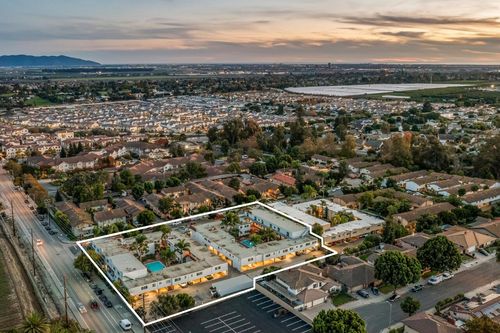 10965 Del Norte Street, Ventura, CA, 93004 | Card Image