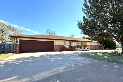 606 N Miller St, Attica, KS, 67009-9223 | Card Image