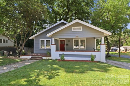525 W 3rd Ave, Gastonia, NC, 28052-3809 | Card Image