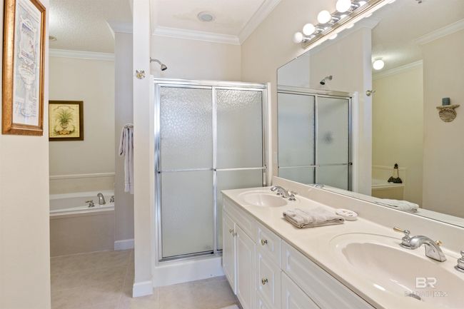 Bathroom | Image 22