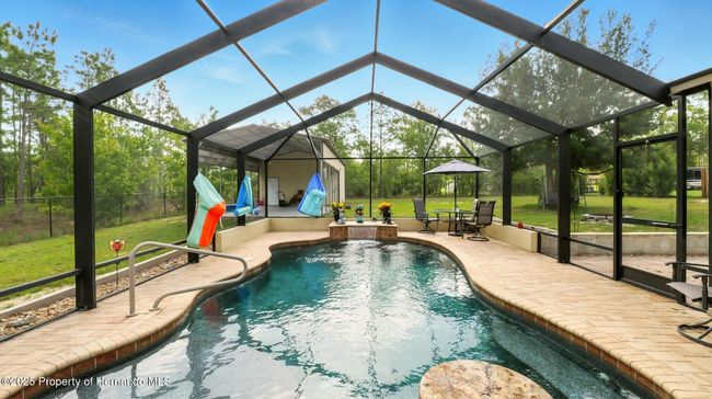 15348 Glossy Ibis Rd, House other with 3 bedrooms, 2 bathrooms and null parking in WEEKI WACHEE FL | Image 11