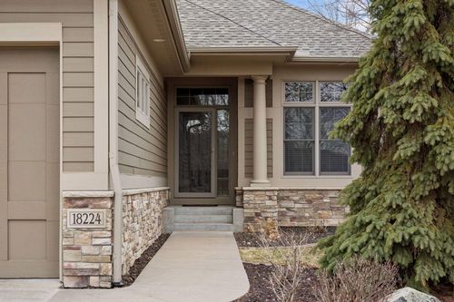 18224 Justice Way, Lakeville, MN, 55044-5013 | Card Image