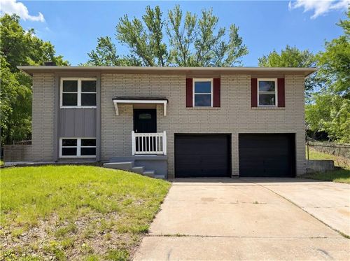16517 E 35th Street Court, Independence, MO, 64055 | Card Image