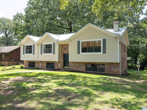 3018 Lone Oak Rd, HUEYTOWN, AL, 35023-5740 | Card Image