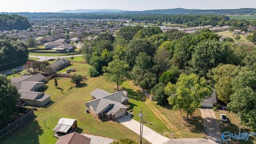 212 S Elton Cir, Meridianville, AL, 35759-1911 | Card Image