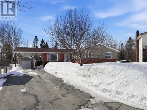 5 Mattern Pl, Gander, NL, A1V2K8 | Card Image