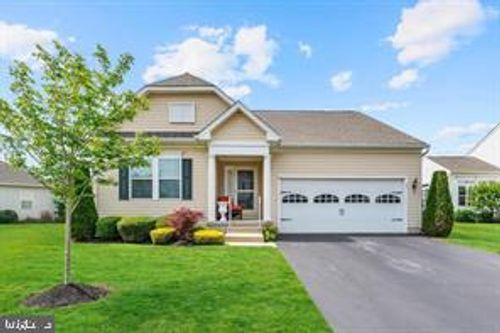 25 Abrams Dr, Florence, NJ, 08518-4018 | Card Image