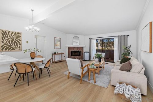 unit-314-8860 Villa La Jolla Dr, La Jolla, CA, 92037-1963 | Card Image