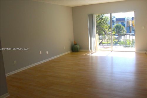 2-9015 Sw 138th St, Miami, FL, 33176-7179 | Card Image