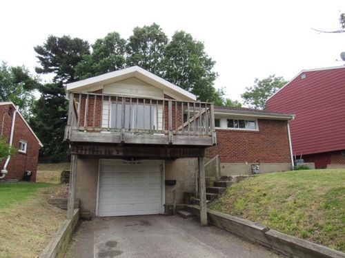 129 Windsor Dr, Penn Hills, PA, 15235-4518 | Card Image