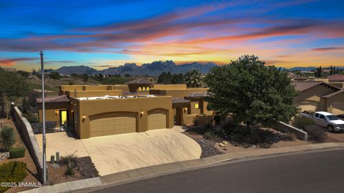 2014 Sedona Hills Pkwy, Las Cruces, NM, 88011-4132 | Card Image