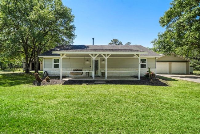 424 Hankamer Loop, House other with 3 bedrooms, 3 bathrooms and 2 parking in Hankamer TX | Image 4