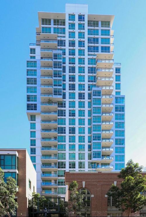 325 7th Ave, San Diego, CA, 92101-7175 | Card Image
