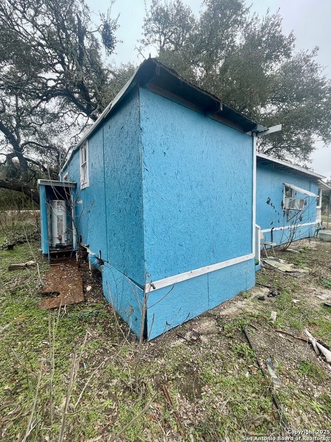 300 Oakland Dr, House other with 2 bedrooms, 2 bathrooms and null parking in Blanco TX | Image 12