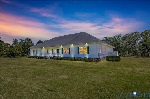 19220 Mink Farm Rd, Onancock, VA, 23417-4104 | Card Image
