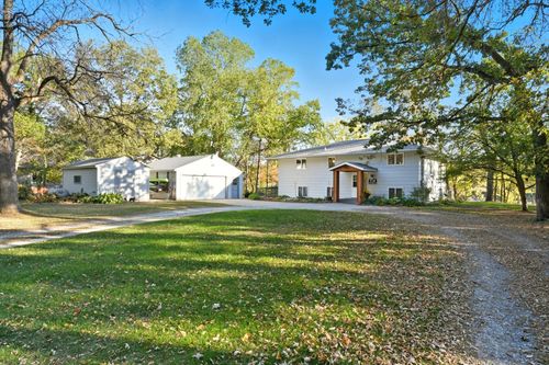 10883 127th St Se, Clear Lake, MN, 55319-9618 | Card Image