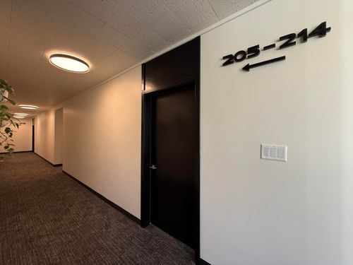 205-1304 East St, Redding, CA, 96001-0855 | Card Image