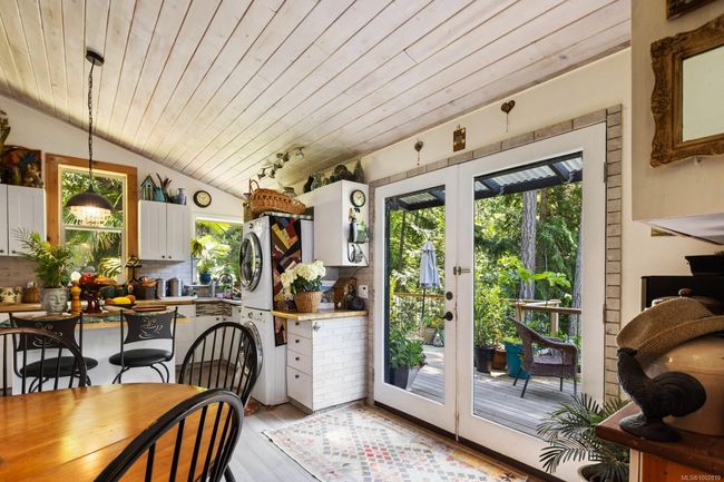 2470 North End Rd, House other with 3 bedrooms, 5 bathrooms and 8 parking in Salt Spring BC | Image 13