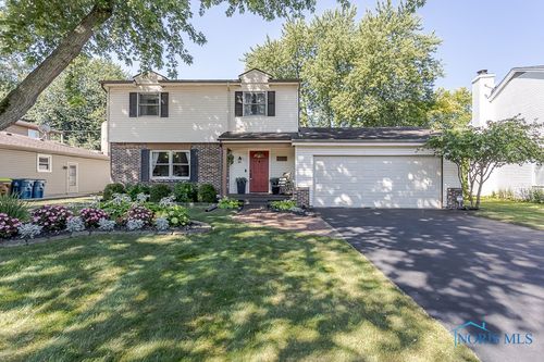 2550 Bonnie Ln, Maumee, OH, 43537-1209 | Card Image