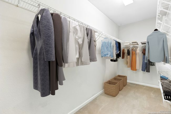 Walk-In Closet | Image 28