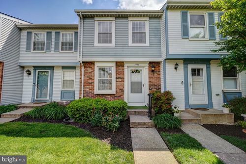 2880 S Meade St, Arlington, VA, 22206-3151 | Card Image