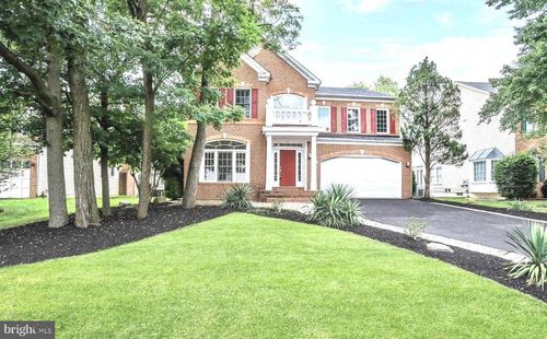 2054 Madrillon Rd, VIENNA, VA, 22182-3723 | Card Image