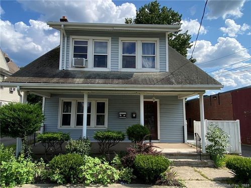 585 Burnside Ave, East Hartford, CT, 06108-3537 | Card Image