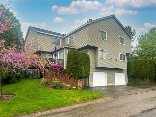 76-76 Algonquin Trl, Ashland, MA, 01721-1991 | Card Image