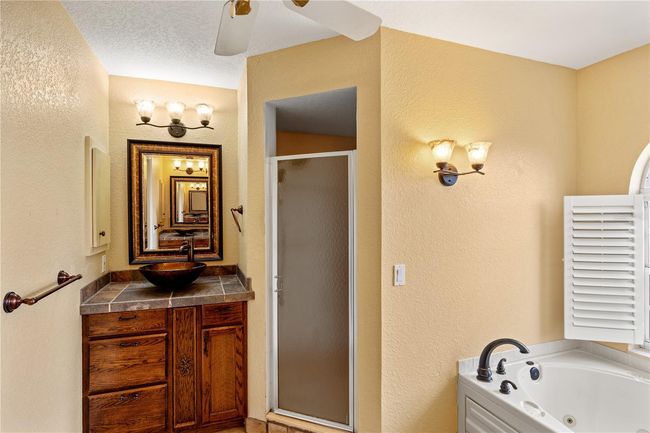 12950 Sw Pembroke Cir S, House other with 3 bedrooms, 2 bathrooms and null parking in LAKE SUZY FL | Image 19
