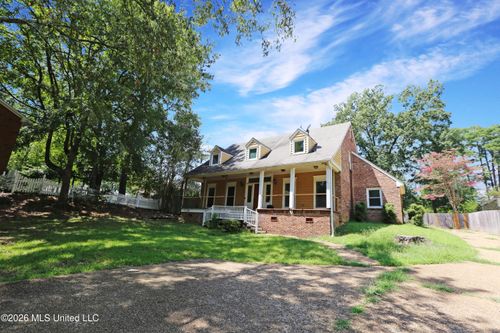 213 Longwood Dr, Clinton, MS, 39056-5433 | Card Image