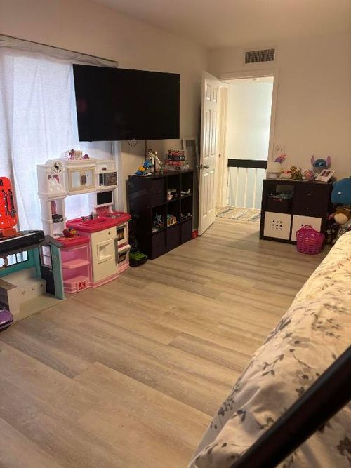 apt-d-4034 Palm Bay Cir, West Palm Beach, FL, 33406-9029 | Card Image